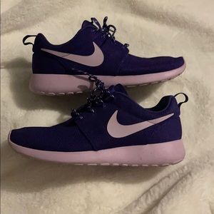 Women’s Nike shoes purple and lavender
